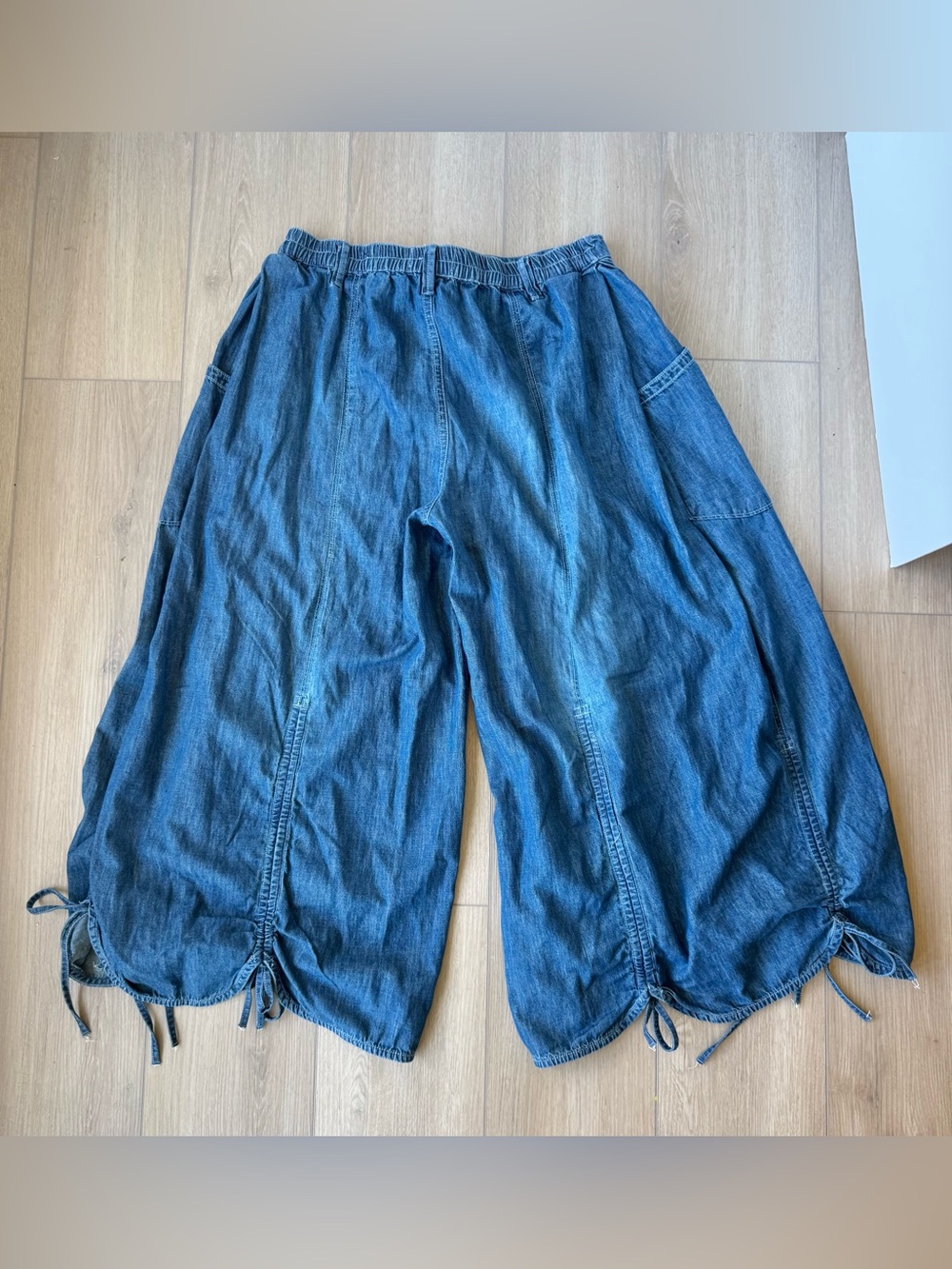 Free People We The Free Lily Fields Cinch Jeans Sz Small Wide Leg Balloon Denim - Picture 8 of 15
